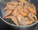 Foto del paso 3 de la receta: Langostinos al ron