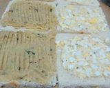 A picture of step 3 of Potato eggs sandwich.