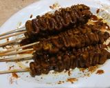 Foto langkah ke 5 dari resep Sate Usus Bakar Kecap.