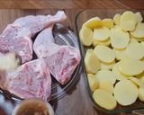 Foto del paso 4 de la receta Muslos de pollo con patatas en salsa de licor 43