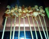 Foto langkah ke 2 dari resep Sate Sapi Rumahan.