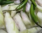 صورة لخطوة 2 من وصفة مخلل قشور البطيخ/الحبحب