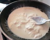 Une image de l'étape 7 de Oignons à la carbonara.