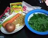 Foto langkah ke 1 dari resep Pasta green soup.