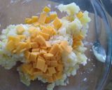 Une image de l'étape 3 de Jacket potatoes au fromage.