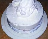 A picture of step 4 of Simple cream cake.