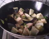 A picture of step 3 of Methi with brinjal.