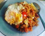 Foto langkah ke 7 dari resep Nasi Goreng Gila a la Bumbu Indofood Nasi Goreng Pedas.