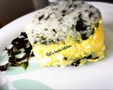 Foto langkah ke 3 dari resep Onigiri (nasi segitiga Jepang).
