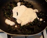 Foto del passaggio 5 della ricetta Spaghetti con Biete Spinaci Panna e Parmigiano