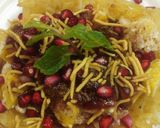 A picture of step 4 of Potato basket chaat.
