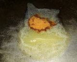 A picture of step 2 of Peri peri makhana.