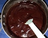 Foto langkah ke 1 dari resep Brownies shiny crust.