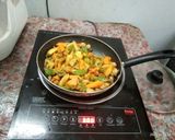 A picture of step 3 of Soya  Nuggets  Curry.