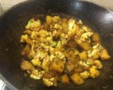 A picture of step 5 of Aloo Gobhi.