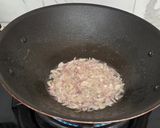 Foto langkah ke 3 dari resep Nasi Kulit Ayam dan Jukut Goreng.