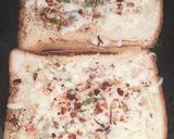 A picture of step 3 of Cheese garlic bread.