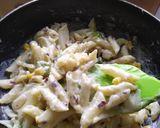 A picture of step 11 of White Sauce Pasta.