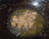 Foto langkah ke 5 dari resep Bakso Goreng Mekar sambal cuka.
