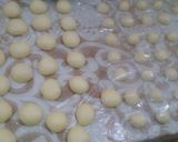 Foto langkah ke 5 dari resep Donat Kentang Lembut Anti Gagal & Empuk, Mulus.