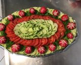 Une image de l'étape 10 de Salade de concombre aux tomates,céleri branche et radis ronds.
