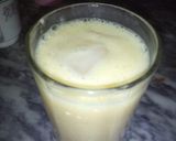 A picture of step 6 of Mango Milkshake.