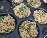 Foto langkah ke 3 dari resep Sayur mie telur dadar.