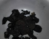 Foto del paso 2 de la receta: Carpacio de tomate con anchoas y picada de aceitunas negras