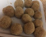 Foto del passaggio 4 della ricetta Polpette di fagioli