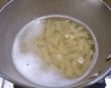 A picture of step 3 of Red Sauce Pasta.