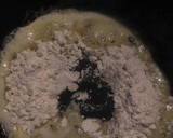 Foto del paso 2 de la receta: Salsa blanca con champiñones