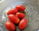 Foto del paso 2 de la receta: Ensalada de tomate, burrata y anchoas