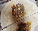 Foto del paso 2 de la receta: Tortitas rellenas de restos 🌮