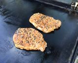 Une image de l'étape 5 de Médaillons de porc marinés et grillés à la plancha.