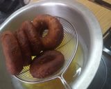 A picture of step 7 of Lemon dougnut.