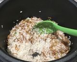 Foto del paso 2 de la receta: Arroz con Fideos y Guisantes en Aceite de Bacon