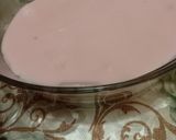 A picture of step 4 of Strawberry Custard 🍮 🍓.