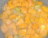 Foto del passaggio 6 della ricetta Crema di zucca e porri