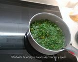 Foto del paso 2 de la receta: Sándwich de Acelgas, Huevos codorniz y Queso