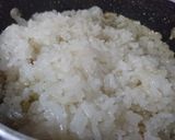 Hình bước làm 1 của món Xôi chả lụa lạp xưởng