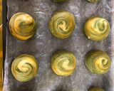 Hình bước làm 11 của món Bánh trung thu ngàn lớp kiểu Triều Châu (Teochew Spiral Yam Moon Cake)