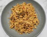 Foto langkah ke 4 dari resep Ayam Suwir Daun Jeruk.