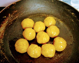 டபுள் டக்கர் மாம்பழ லட்டு (Double Takkar Mango Laddu) ரெசிபி ஸ்டேப் 7 புகைப்படம்