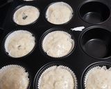 Hình bước làm 2 của món Oatmeal Blueberry Muffin
