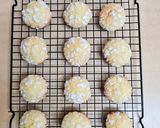 Foto del paso 3 de la receta: Galletas craqueladas de limón 🍋