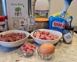 Foto del paso 1 de la receta: Hamburguesa de ternera, salchichas y tomate en polvo