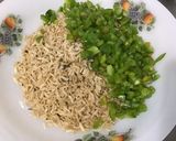Une image de l'étape 6 de Salade de riz au thon, légumes et feta sauce truffée.