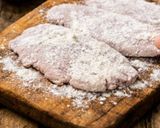 Foto del passaggio 1 della ricetta Scaloppine di vitello ai funghi misti