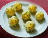 A picture of step 3 of Potato vada.