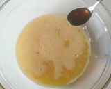 Foto del passaggio 2 della ricetta Torta alle fragole effetto gelato